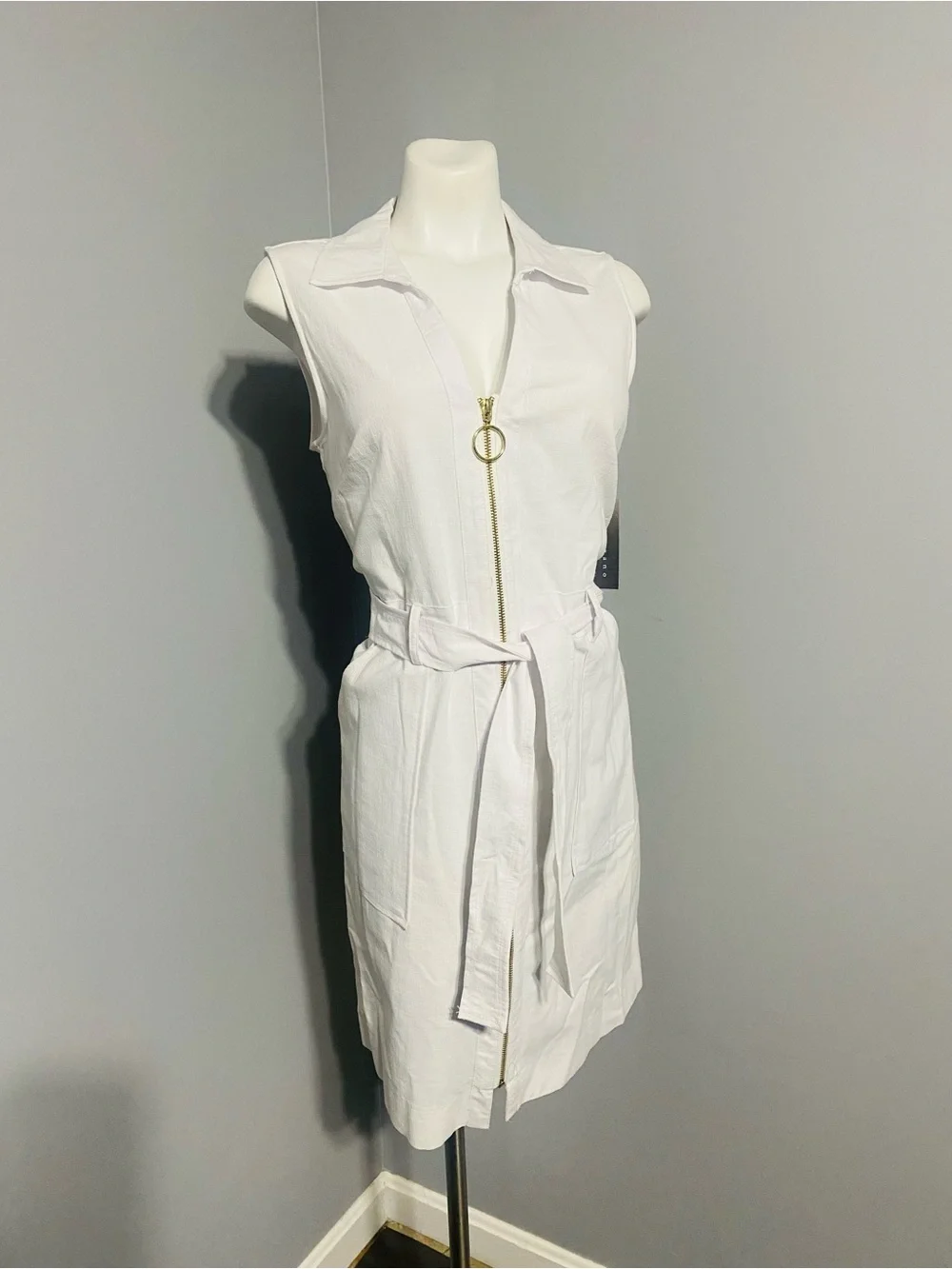 Sharagano White Sleeveless Zip-Front Mini Dress with Tie Waist